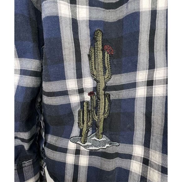 American Rag Plaid Button Up Long Sleeve Shirt With Sewn On Patches - Picture 3 of 6